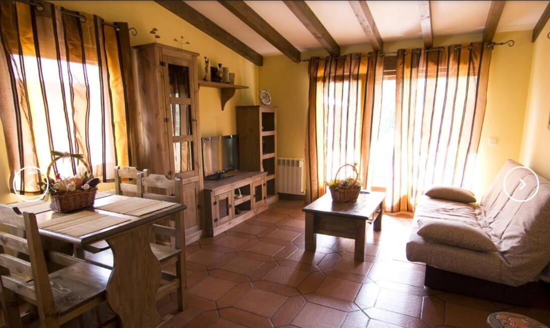 Apartamentos Rurales "La Cabana" Rascafría Exterior foto
